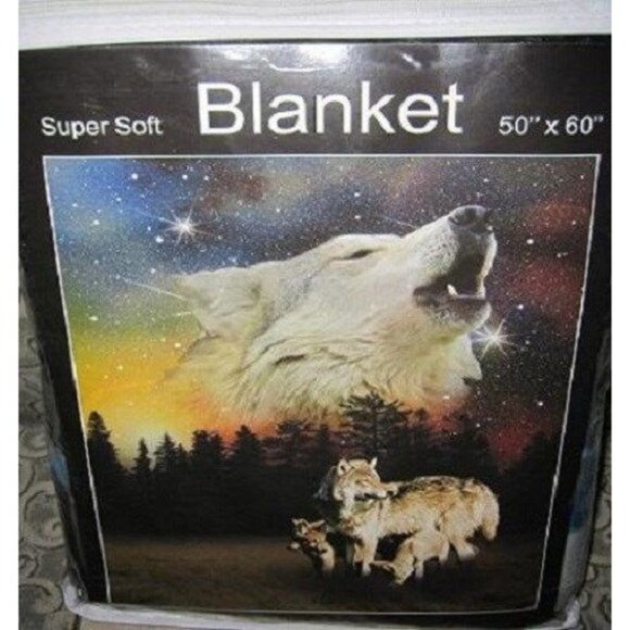 New Starry Sky Howling Wolves Family Wolf Cub Fleece Throw Gift Blanket SOFT NIP - Picture 3 of 3